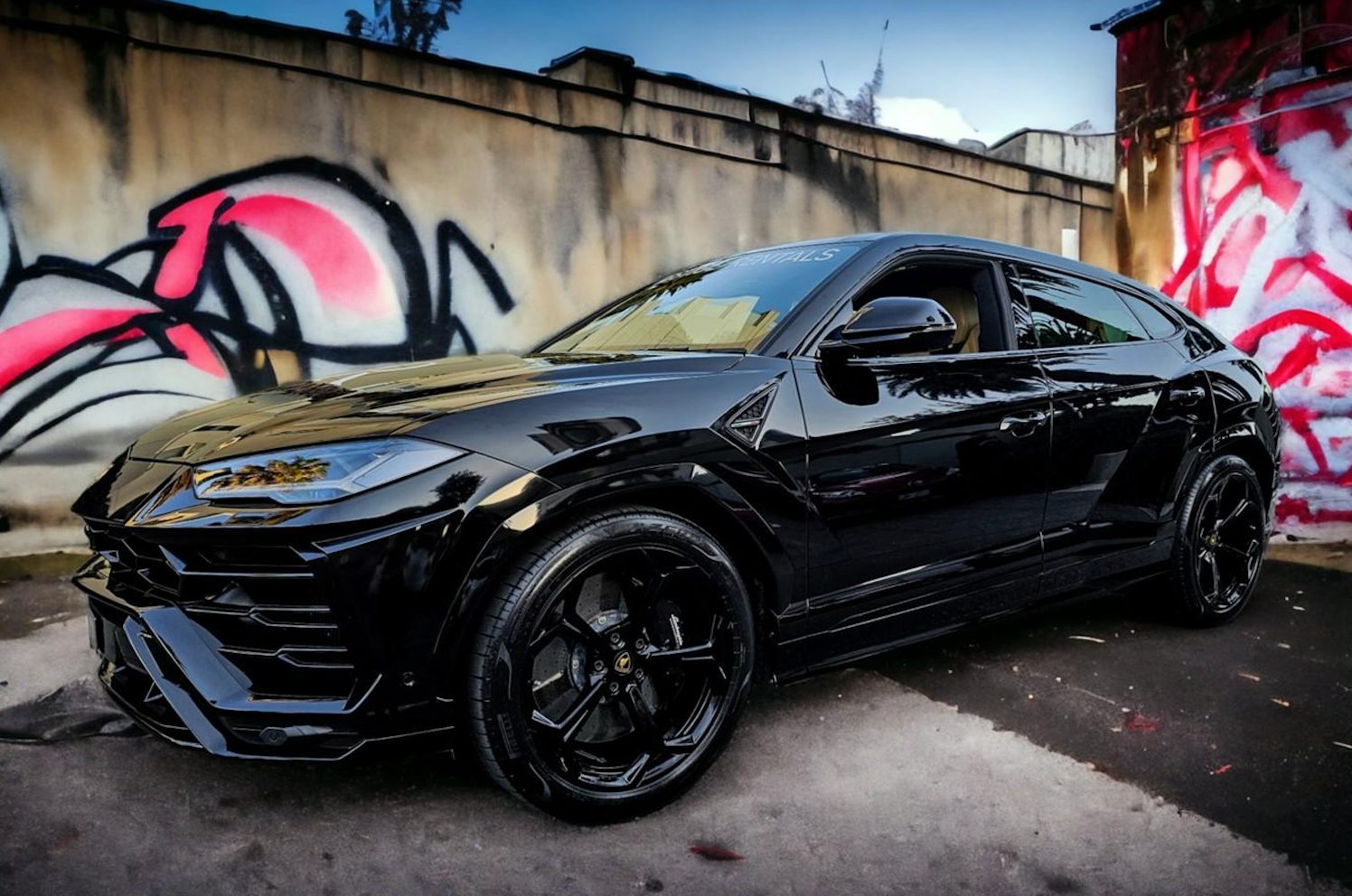 2019 LAMBORGHINI URUS