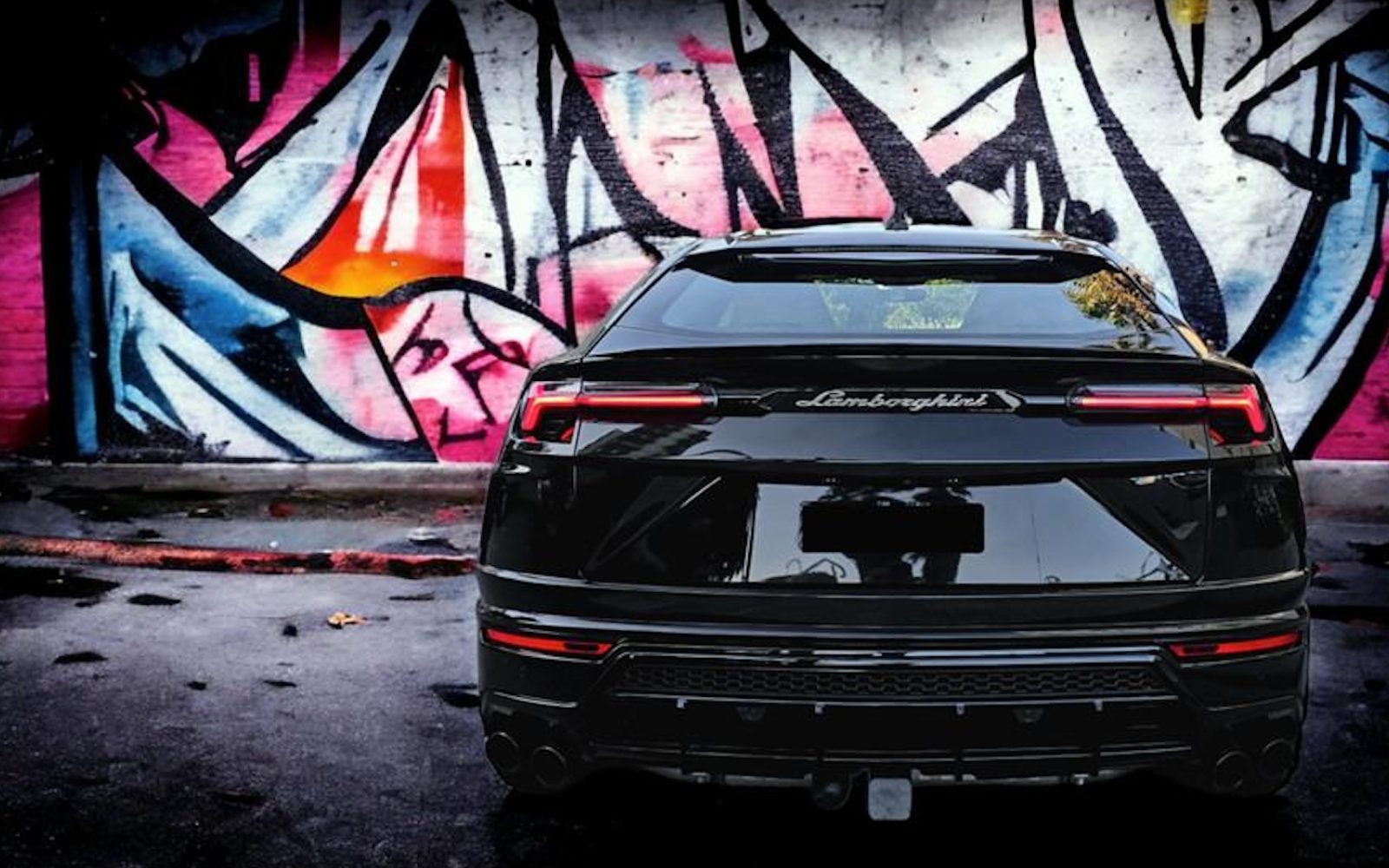 2019 LAMBORGHINI URUS photo